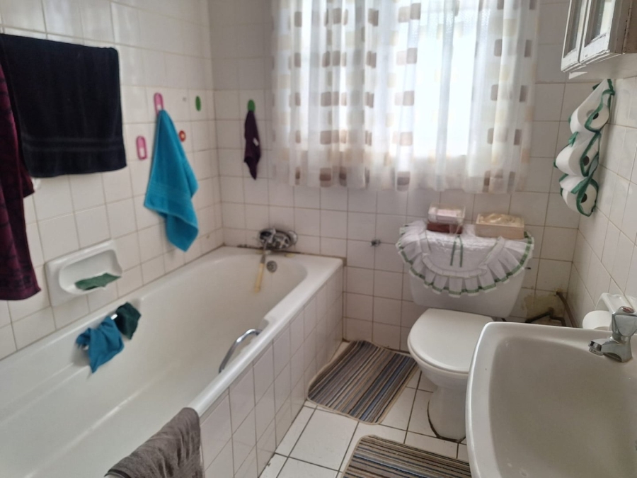 3 Bedroom Property for Sale in De Beers Northern Cape